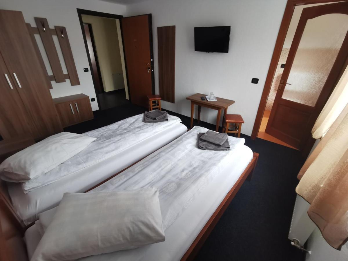 Cabana Cascada Cailor Hotell Borşa Exteriör bild