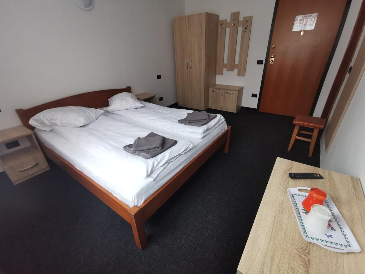 Cabana Cascada Cailor Hotell Borşa Exteriör bild
